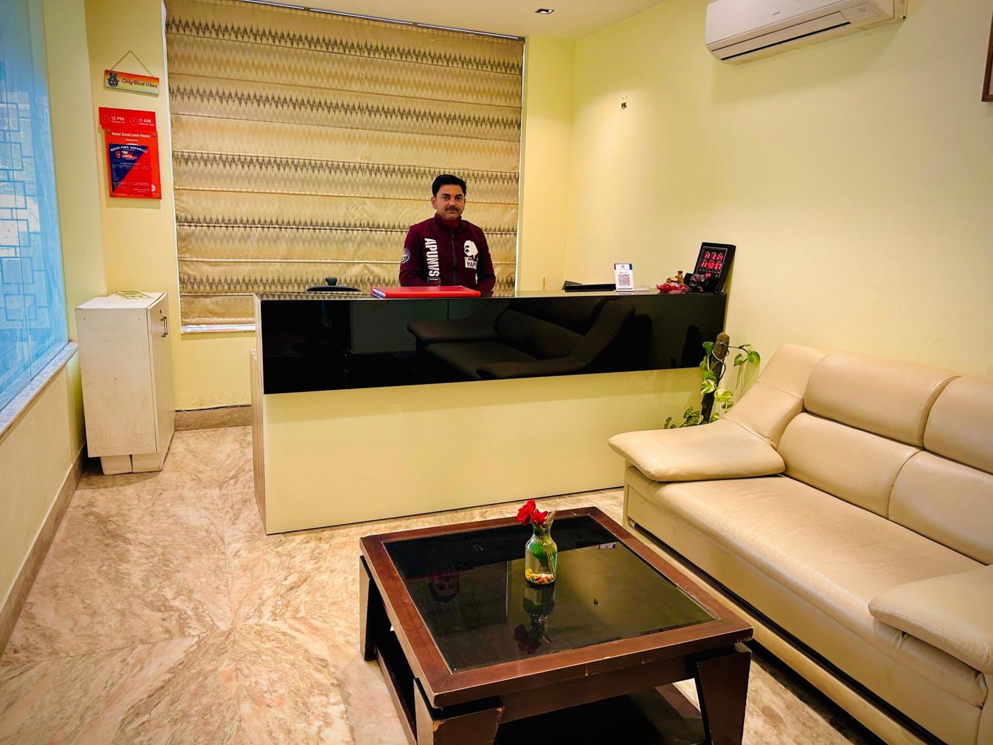 Hotel Royal Paradise By Kdson Új-Delhi Kültér fotó