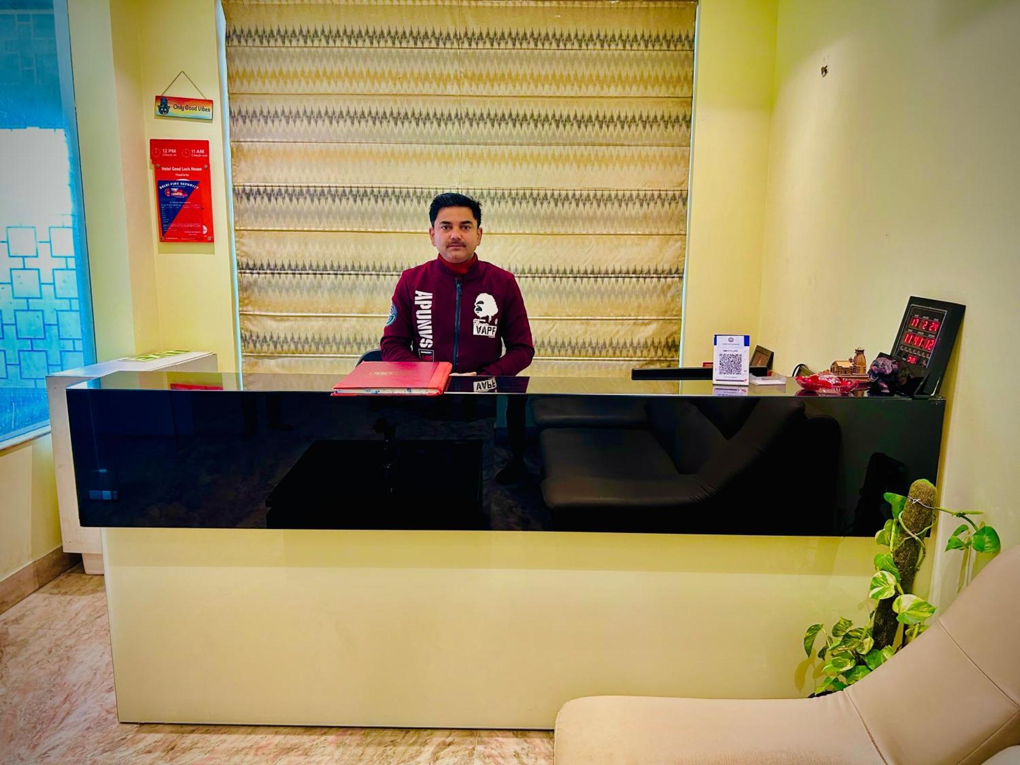 Hotel Royal Paradise By Kdson Új-Delhi Kültér fotó