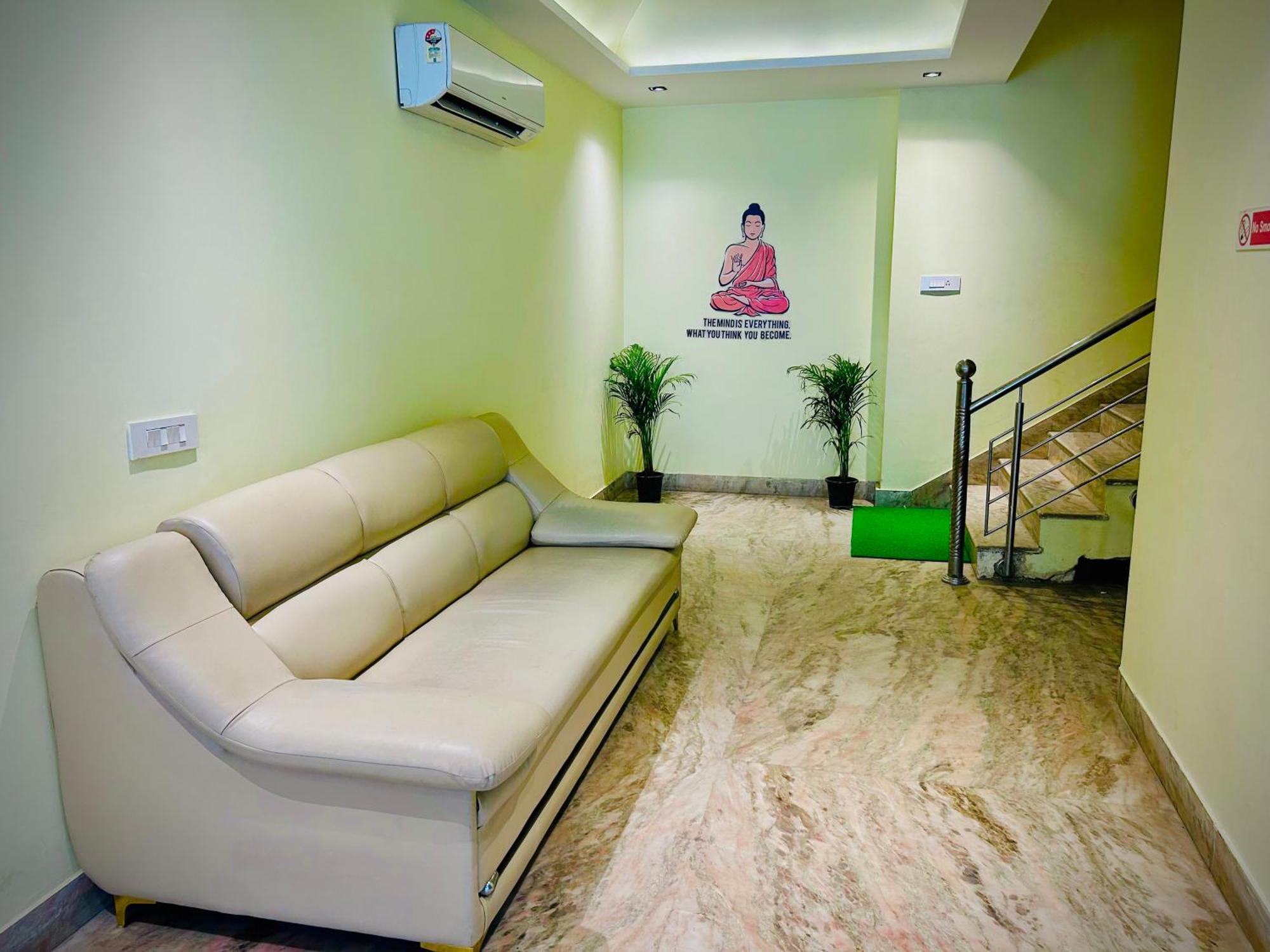 Hotel Royal Paradise By Kdson Új-Delhi Kültér fotó